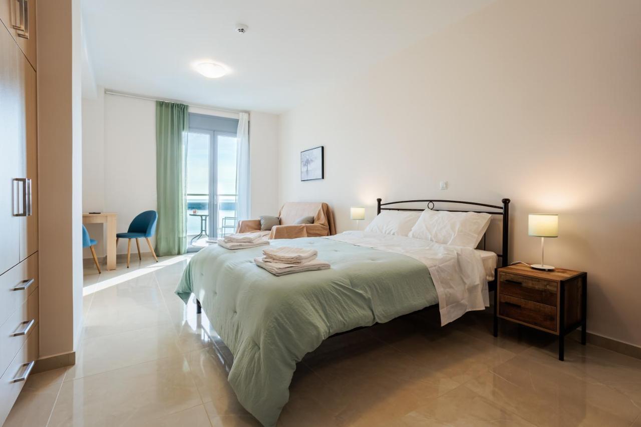 Georgia Seaview Apartment B3 칼라마타 외부 사진